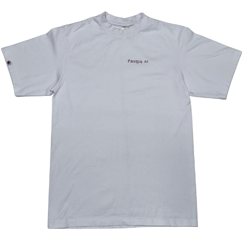 Fantaisie 44 White Embroidered "ƒàñtâįşÍę" tee
